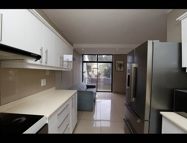 3 BEDROOM APARTMENT FOR SALE IN ESSENWOOD
